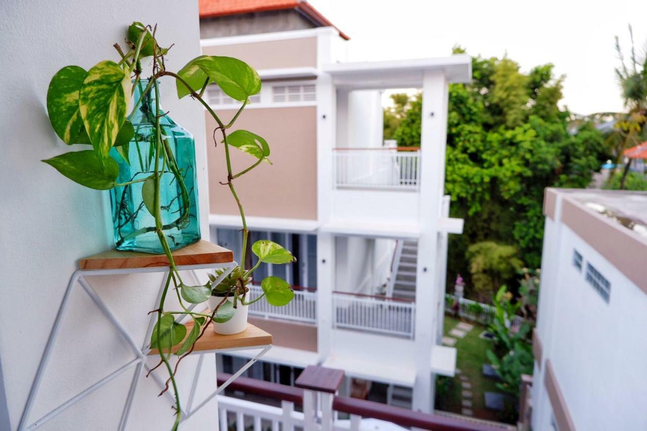Hotel The Sloth Bali Canggu Exteriér fotografie
